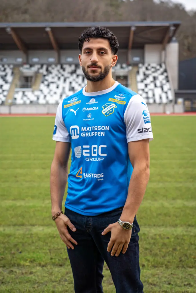 Leo_2025_9718_2000px